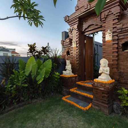 Phoenix Bed And Breakfast 4 Canggu  Exterior photo